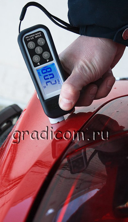 Толщиномер лакокрасочного покрытия автомобиля